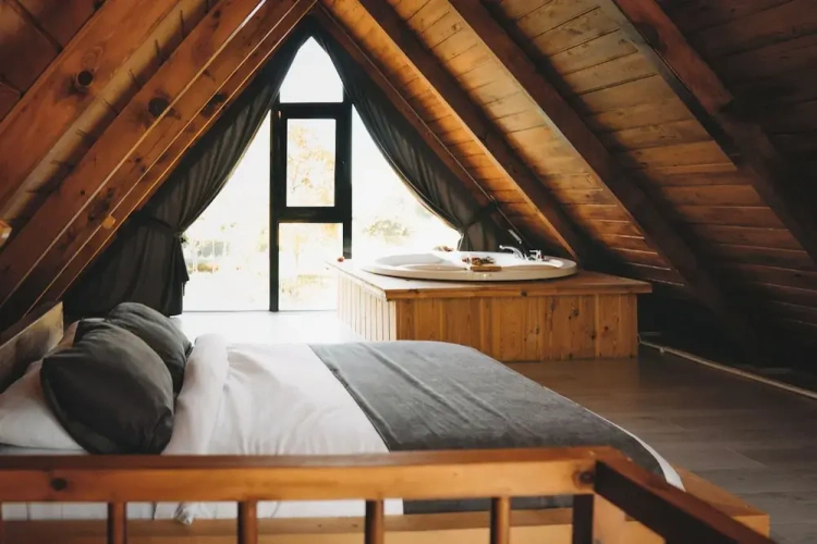 Deluxe Bungalow