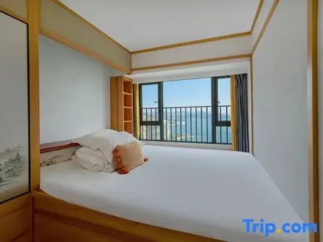 2 Bedrooms Suite with balcony and oceanfront