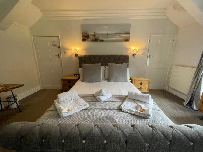 Deluxe Double room with balcony and with garden view