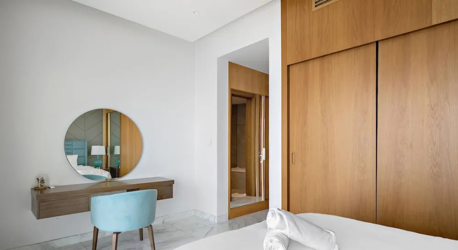 WelHome - Luxe Apt With Dazzling Views Steps From The Beach