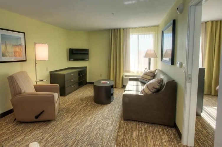1 Bedroom Suite