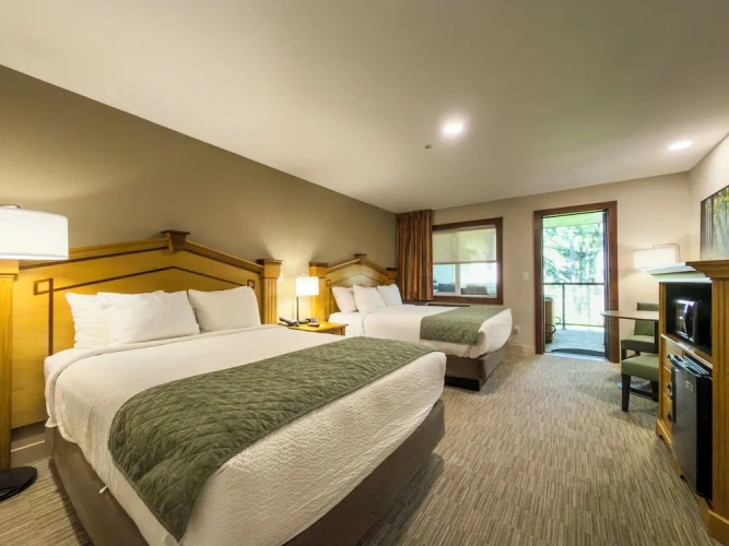 Deluxe Quadruple room with balcony