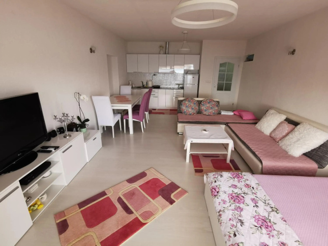 Apartment Ain Naum