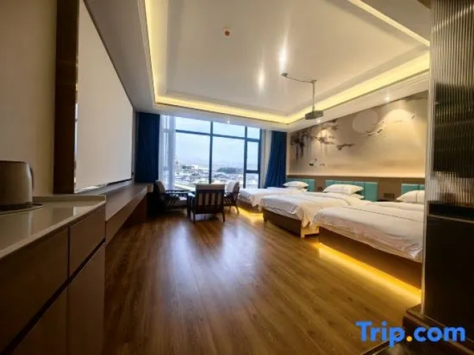 Deluxe Triple room
