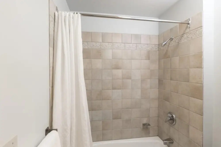 Kintla 402 Lock off - 1 Br Hotel Room