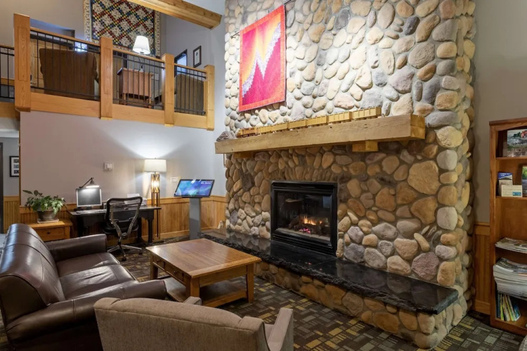 Americinn Silver Bay