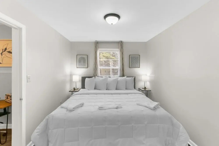 Rooms on Rose
