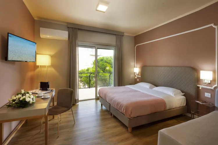 Mercury Rooms