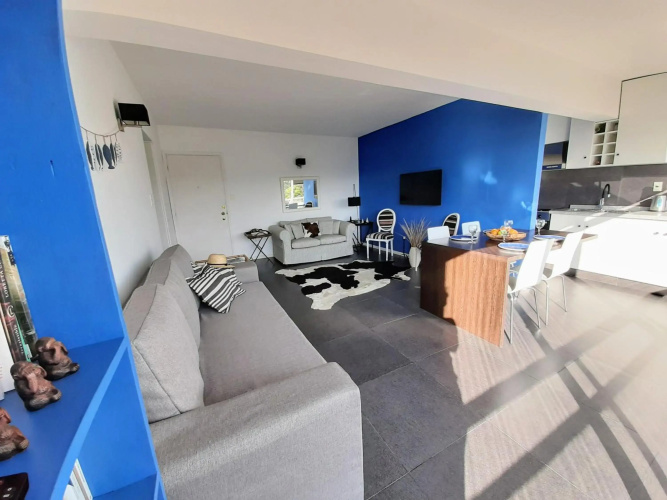 CASA AZUL Primera linea mar I Playa Mansa Parada 10 Edificio Isla de Gorriti