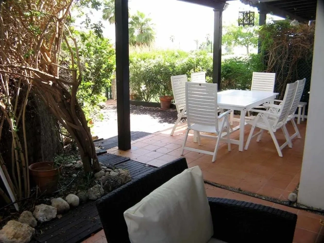 3 Bedrooms Apartment