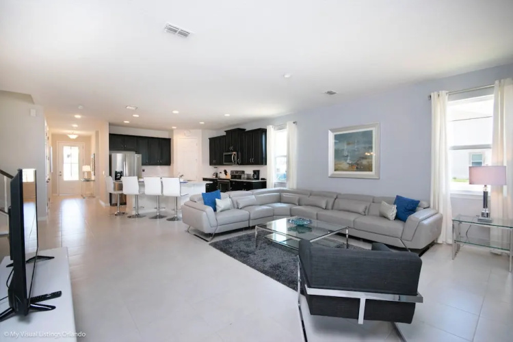 7 BD 5 BH With Game Room Pool Spa