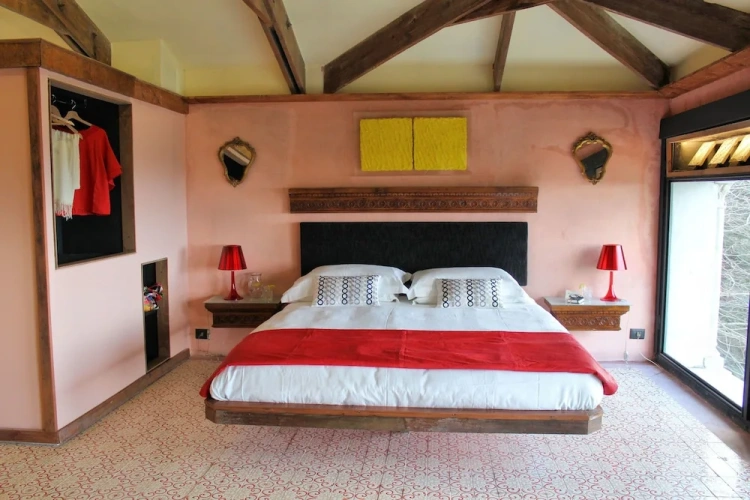 Deluxe Suite with balcony
