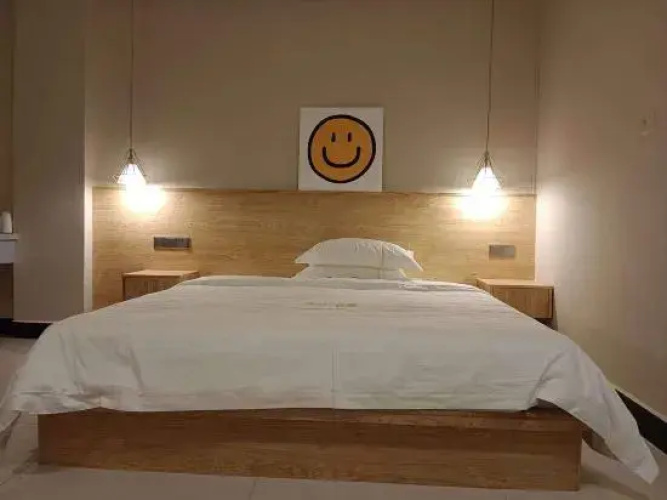 Yufeng Hotel