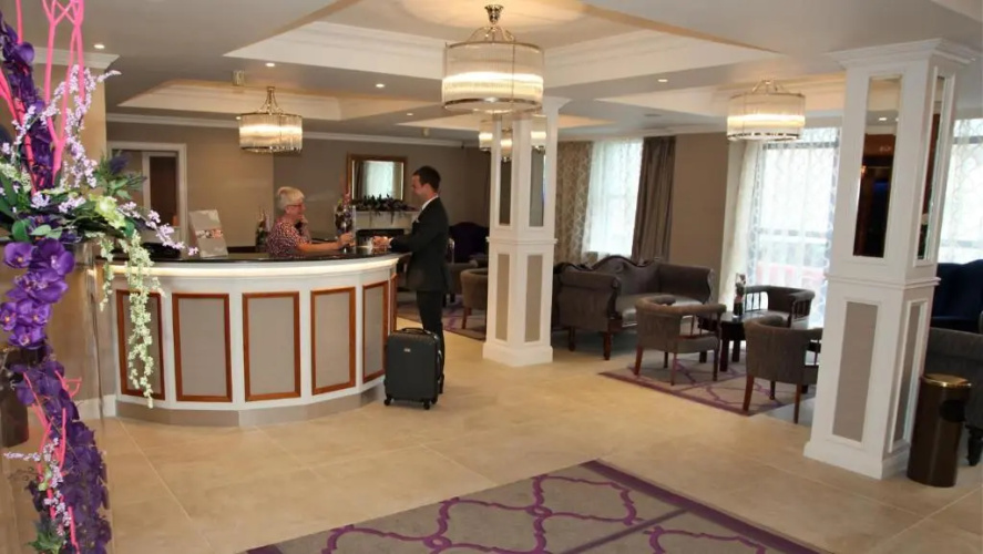 Royal Hotel