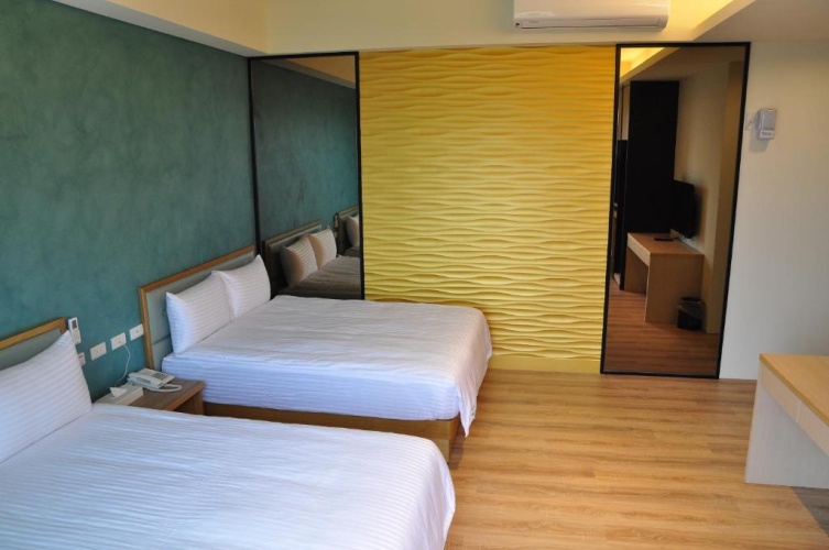 Standard Twin room with mountain view