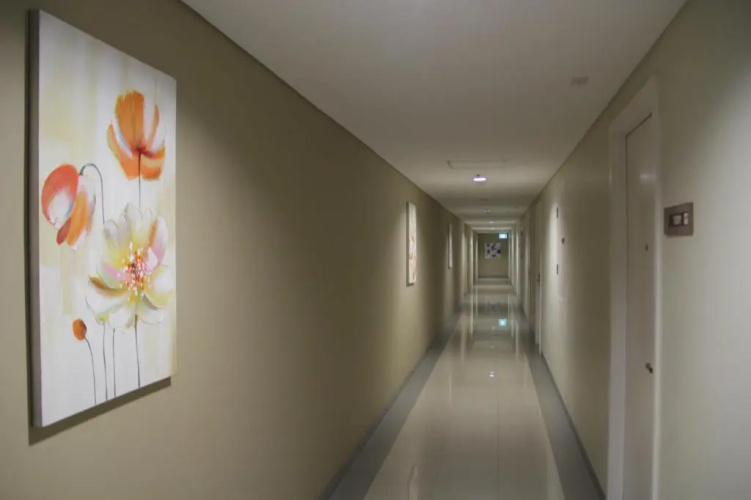 Wood Hotel