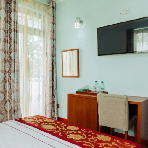 Deluxe Double room with city view