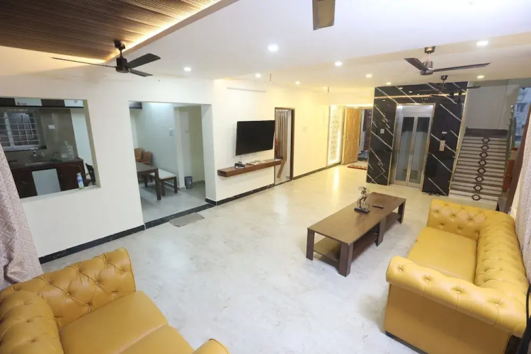 MM Beach House