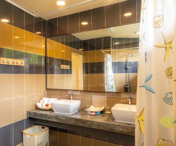 Double Suite