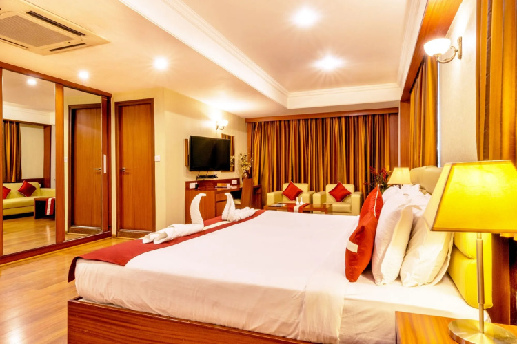 Octave Suites Residency Rd