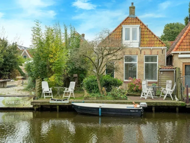 Cottage with balcony