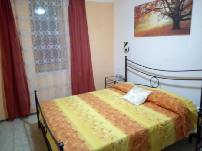 4 Bedrooms Cottage