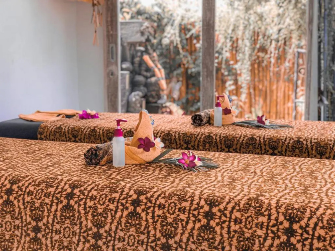 Auora Guest House