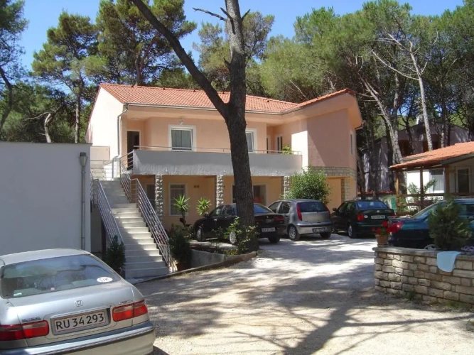 1 Bedroom Apartment with balcony