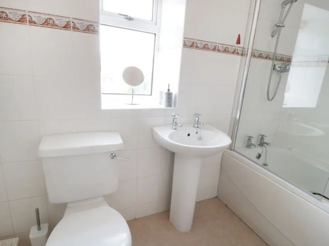 1 Tyn Y Coed Cottages
