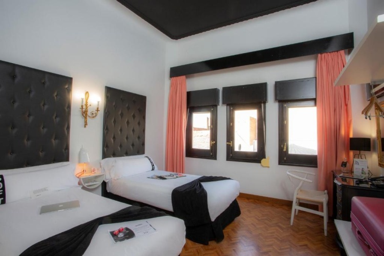 Twin room