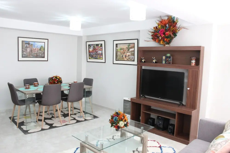Modern 3 Bedroom Apartment