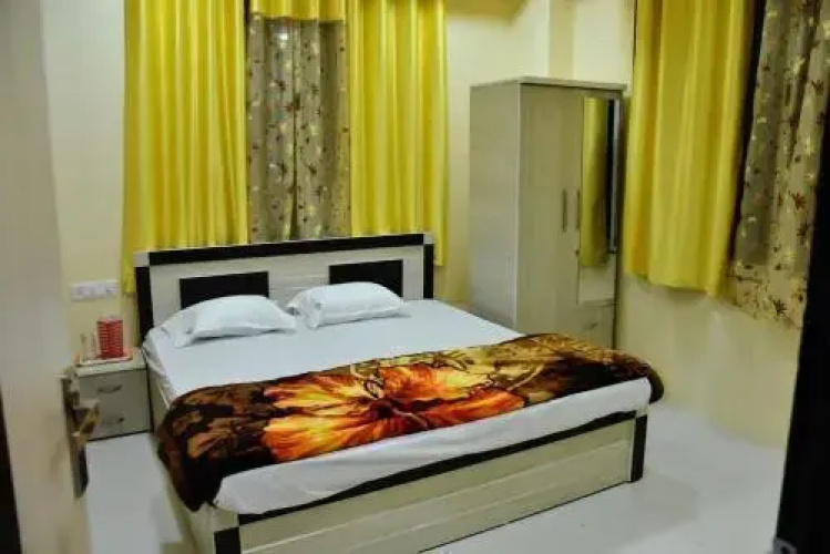 Hotel 4 seasons inn