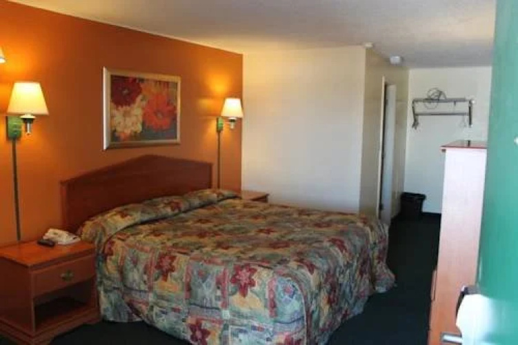 Budget Inn
