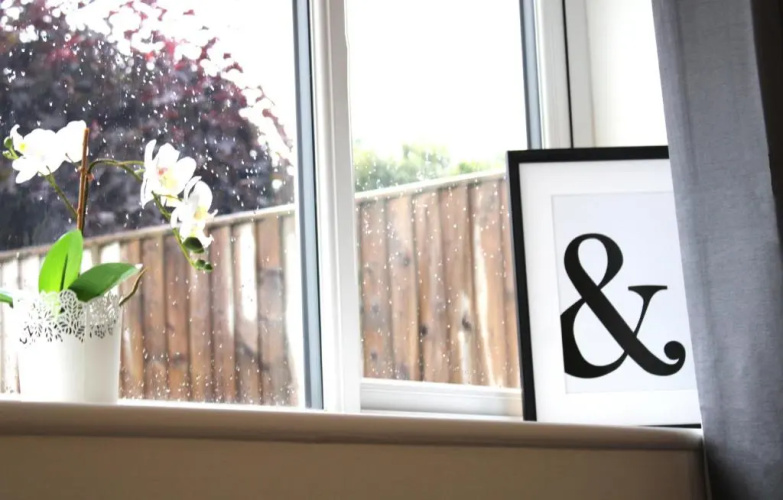 Low Cost, 4 Bed with Parking & Large Garden 08