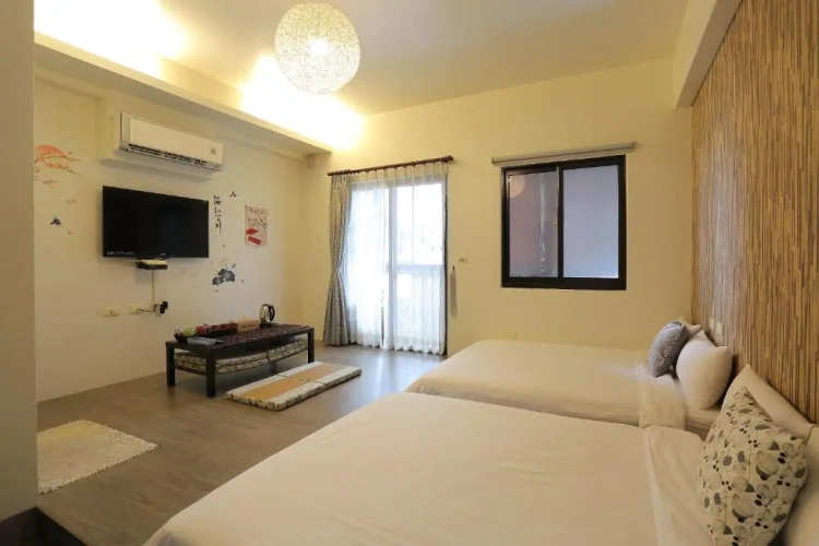 Standard Quadruple room with balcony