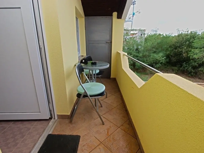 4 Bedrooms Standard Cottage with balcony