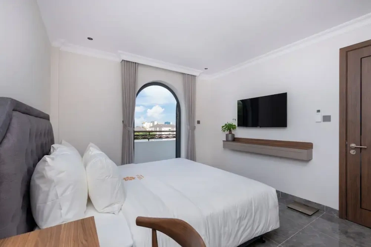 1 Bedroom Apartment with balcony