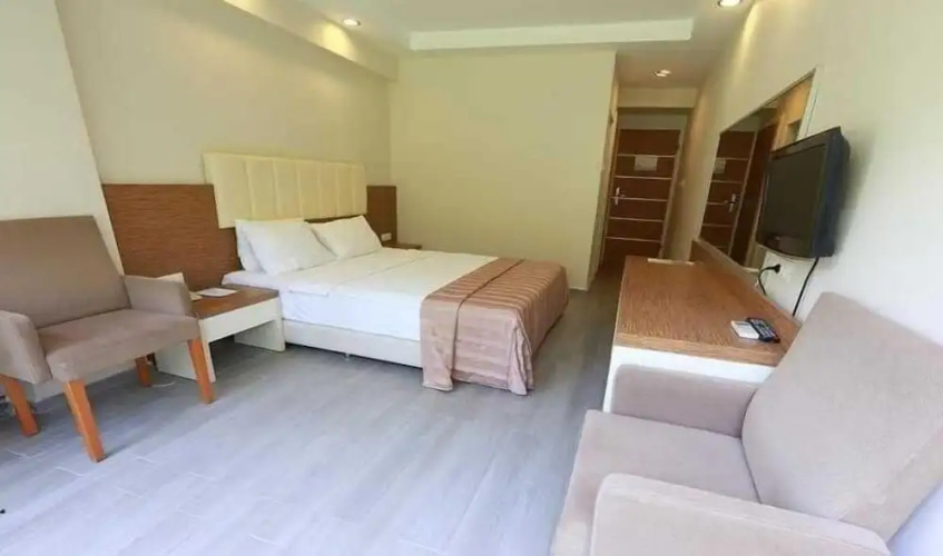 Ozden Eren Hotel