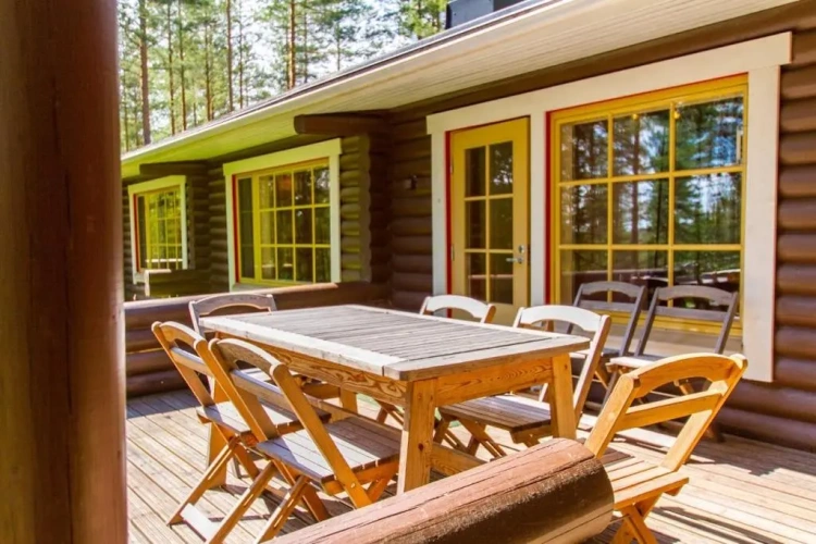 4 Bedrooms Cottage