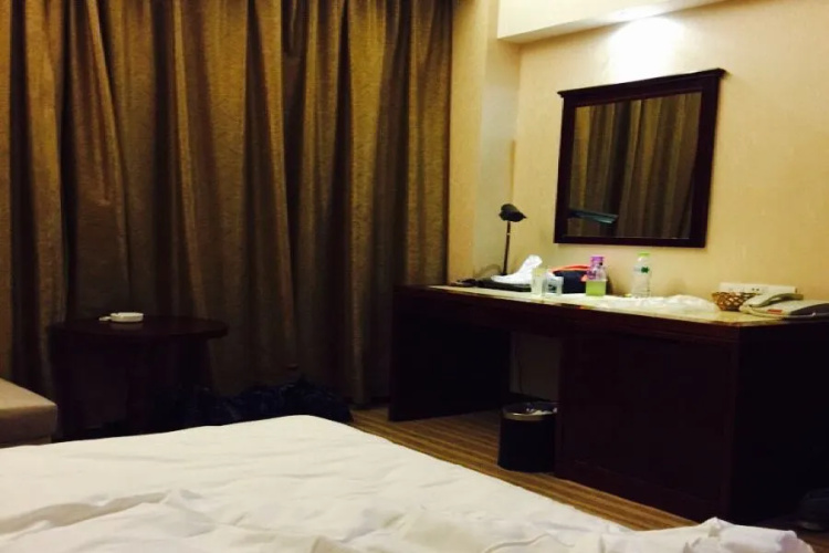 Yiyang Huatian Hotel