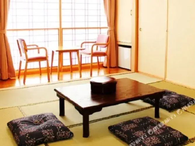 Hotel Moriyamakan(ホテル森山館)