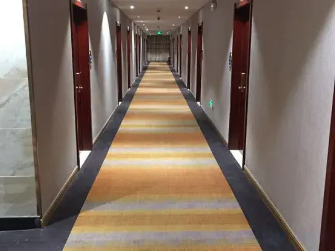 Yunyi Hotel