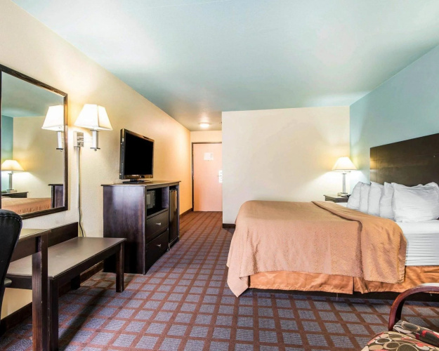 SureStay Plus Hotel by Best Western Blue Springs
