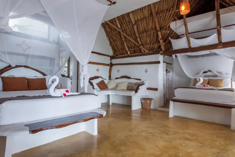 Casa Aakbal
