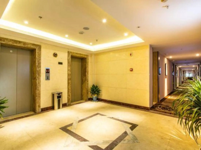 Qianlong Hotel