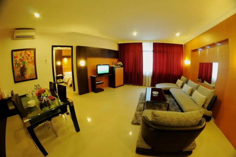 Swarna Dwipa Hotel