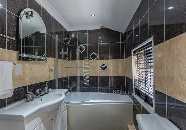 Mulgrave Road Apartment