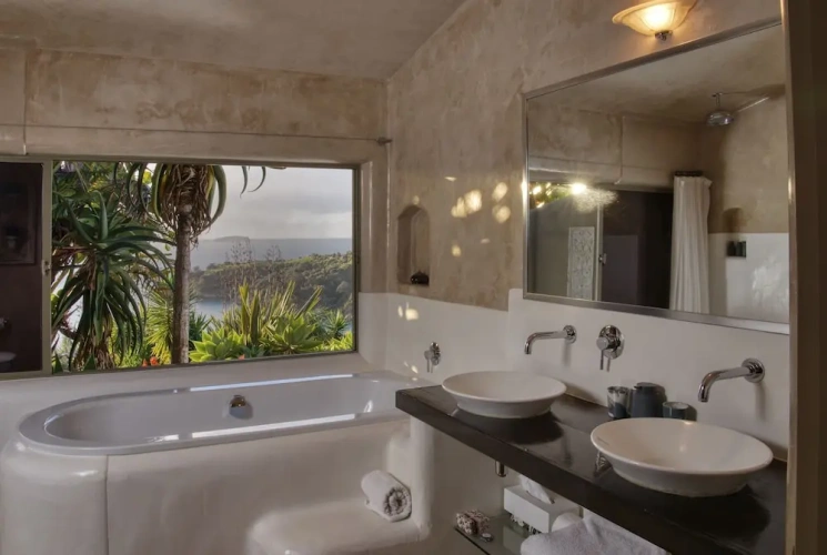 Luxury Suite