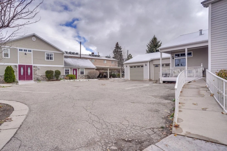 Studio w/ Fireplace: Walk to Downtown Cedar City!