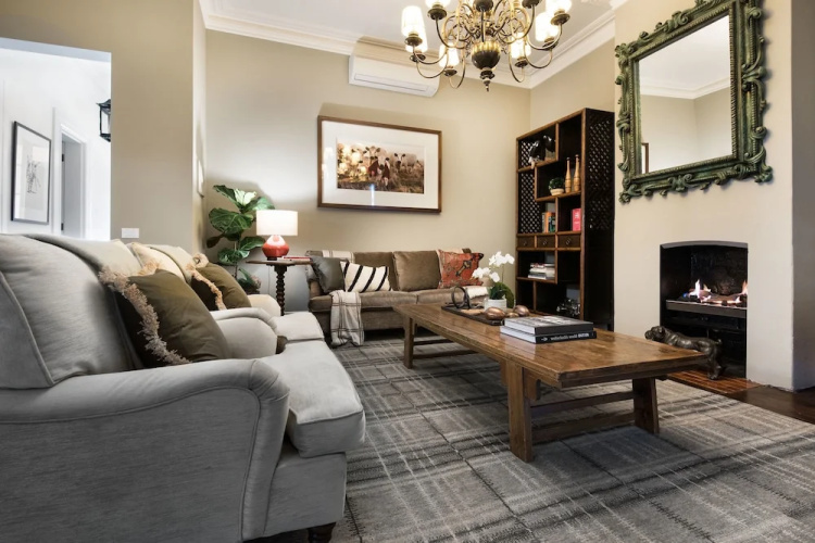 Hillcrest Apartment